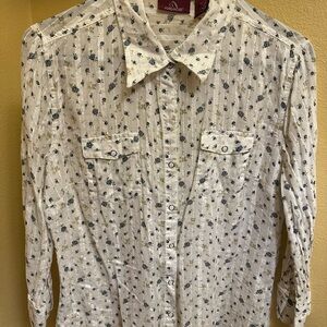 Women’s White Floral Shirt